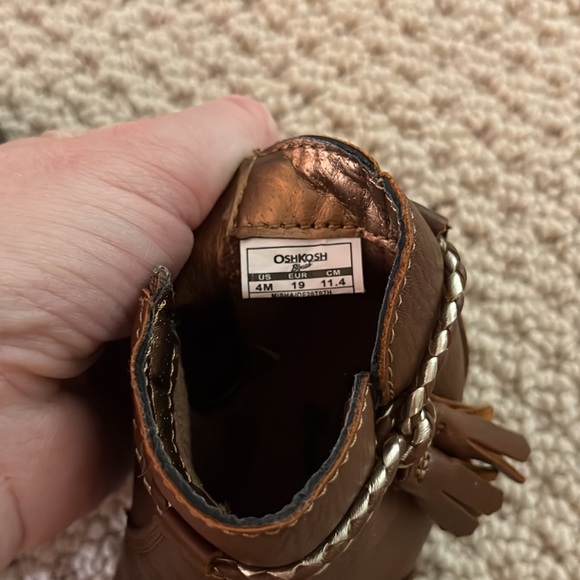 Osh Kosh toddler/baby boots size 4M. Never worn - Picture 5 of 5